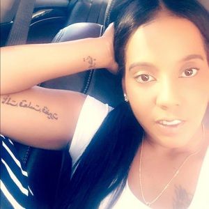 Meet your Posher, Dayna